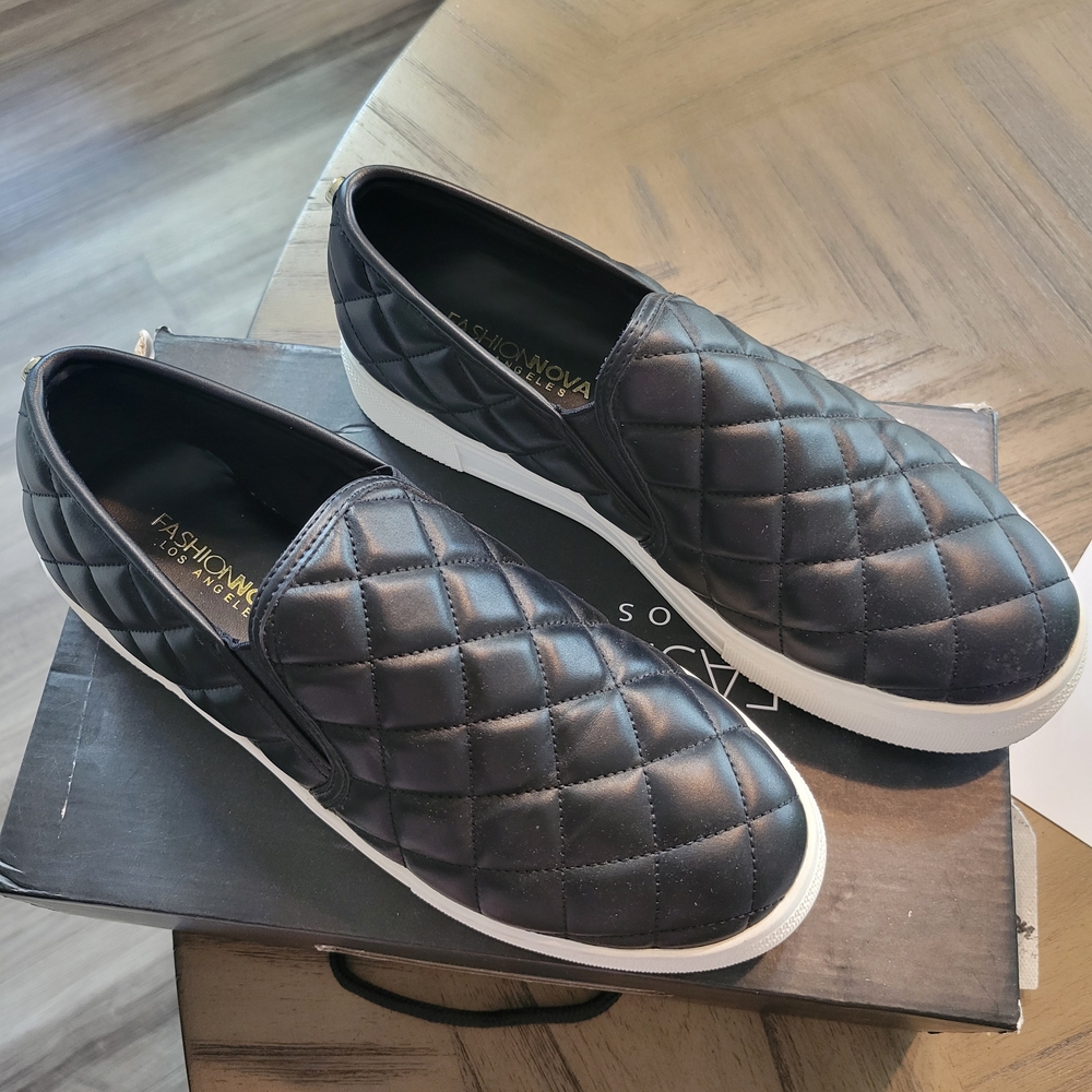 Fashion Nova Men's Quilted Black Slip-On Shoes